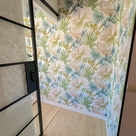 Modern & Bright With Balcony Apartment Torremolinos