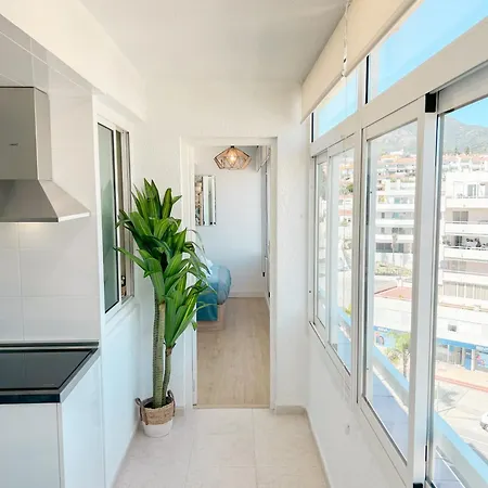 Modern & Bright With Balcony *