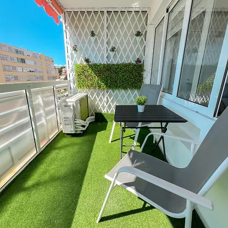 Modern & Bright With Balcony * 토레몰리노스