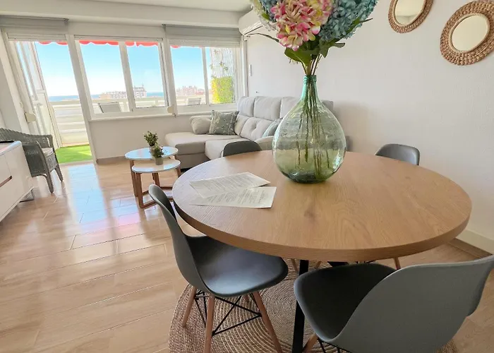 Modern & Bright With Balcony * Torremolinos