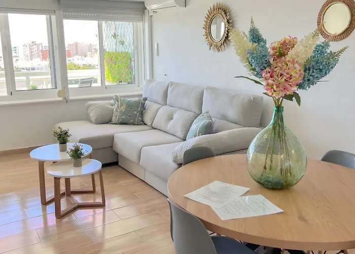 Modern & Bright With Balcony * Torremolinos