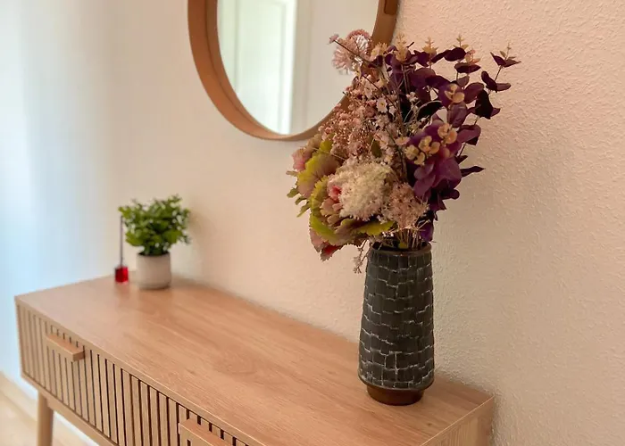 Modern & Bright With Balcony Апартаменты